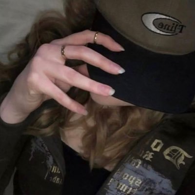 ___js69's profile picture. 