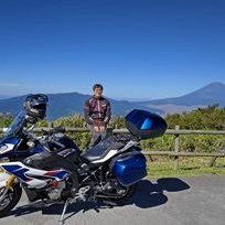 1HZDUFczRetyugb's profile picture. バイク乗り
47歳です。
大阪市在住です。