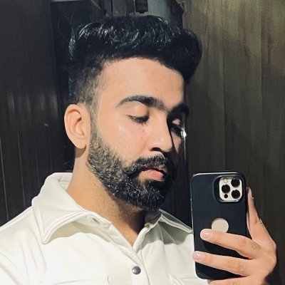 varungirdhar21's profile picture. 