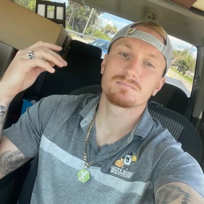 salt_813's profile picture. blue collar biz owner, not woke & kinda goth I hate banks & love decentralized crypto $plsx $hex $inc $pulsechain