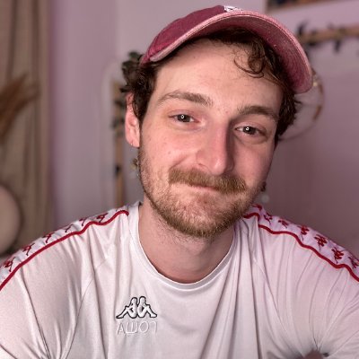 Porn's gentle giant from Sweden. 6'7''. Pansexual Switch. I make content with @OnPlanetPeach | Treatment through link below ⬇️ All are welcome 🏳️🌈🏳️⚧️❤️
