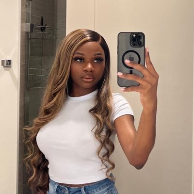 Gagcityprincess's profile picture. Live your best life