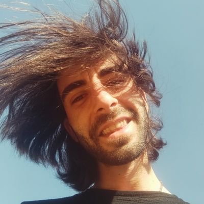 Dünya kamuoyu tarafından kaygıyIa izIeniIen adam…
BURASI BENİM ÇÖPLÜĞÜM...