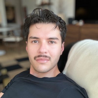 therudles's profile picture. 📷 therudles