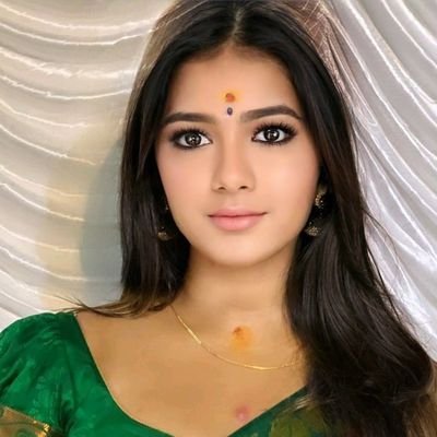 spooja181998's profile picture. Hi friends i am  hidden cd i like to change girl   now using faceapp
 Waiting for mtf change
Only chat friendly other wise not comming 🥰