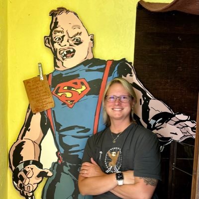 TLR reviewer,runner, yogi, meditator, teacher, beach reader, and lover of all things furry 🏃🏼♀️🚴♀️📕☀️🏖🦥