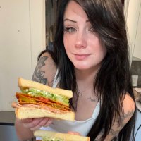 Catarina (@catssandwiches) 's Twitter Profile