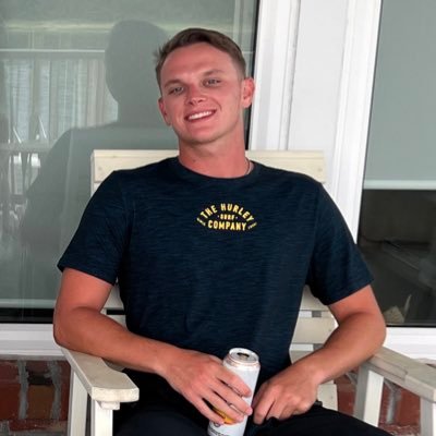 _Ellik__'s profile picture. 