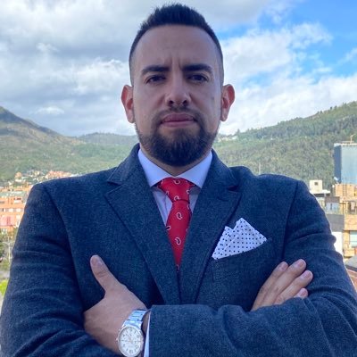 Abogado, conciliador y avaluador. Coordinador Nacional de Organizaciones de la Sociedad Civil y Empresariales del Nuevo Liberalismo.