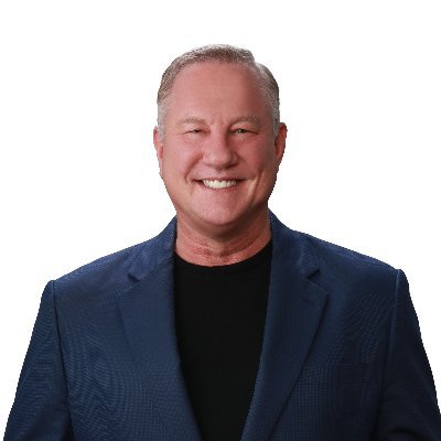 I am an Atticus Shareholder and Attorney. I coach attorneys who feel “stuck” in their law practice and help them implement impactful changes.
