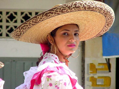 MichelleLewis76's profile picture. 