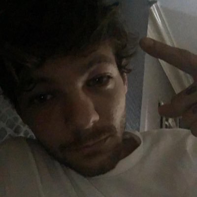 rockingprynce's profile picture. . . . fabricated fairytales