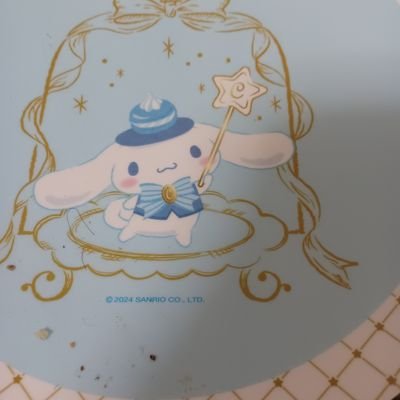 初めまして何卒宜しくお願いいたします。仲良くして貰えたら幸いです。心と気持ちは女性です。コスプレ好きです。(女装)、入浴剤買っているだけで女子力高いって言われます。女性と仲良くなれたら嬉しいです。自分は脚フェチ、ストッキングフェチ、おっぱいフェチ、おむつフェチ