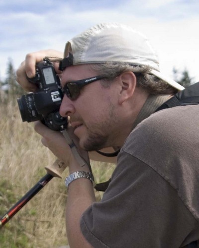 Serious birder, hiker, cyclist, amateur photog and outdoor enthusiast.