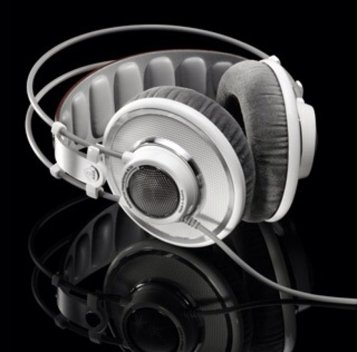 MikeeMayhem's profile picture. Pop culture geek, poker player, poker dealer, Tournament Director, MMA fan, BayArea native. These are the musings of my broken brain.