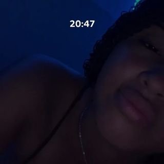 021__assis's profile picture. 