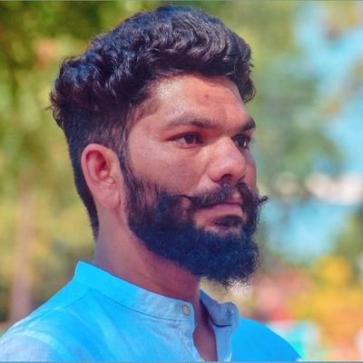 Milindtayade01's profile picture. *अपने आप पर विश्वास करो ; तुम्हारे अंदर कुछ ऐसा है, जो हर बाधा से बड़ा है..