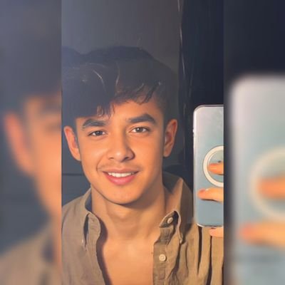 Devendr42502637's profile picture. 
