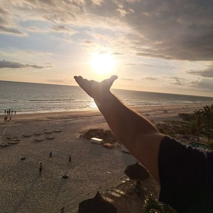 Florida Irishman, Patriot, loves God, family, USA, the military, and the Constitution. If you don't like our Country then get out!