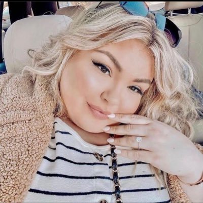 RoseyMarry17's profile picture. 