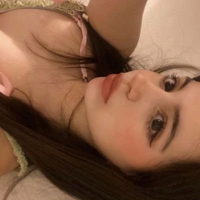 dolunaydacicek's profile picture. Çünkü bu dünyada en sevdiğim kişi, bu dünyada dönüşmeyi en son istediğim kişi