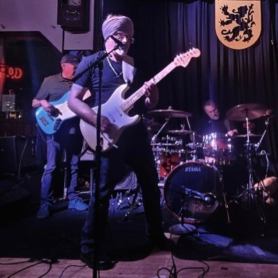 “Some of the greatest psych pop in operation right now!” “Poignant” “Impassioned” “Kick-ass!” 🙂 - PROG Magazine, June 2024