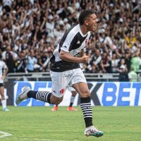 Vasco so q de trás para a esquerda (@david_4lves) 's Twitter Profile