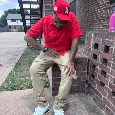 iSlapSillyHoez's profile picture. chase God & the bag will come