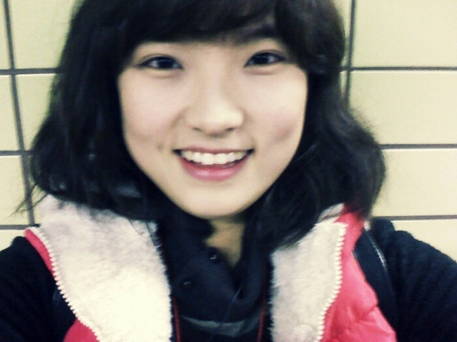 2_heehee's profile picture. just hang around ^_^ ?