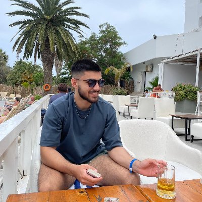 charlies_reads's profile picture. Medical Student in the UK.

I talk about learning, books and becoming a better version of yourself.