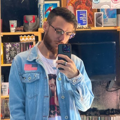 🌈Our rules, Our dreams, Our friends, Our drinks, you're all gonna watch me disappear into the sun.🪐Lorde is life☀️ Pai da Lizzy Grant 🐶