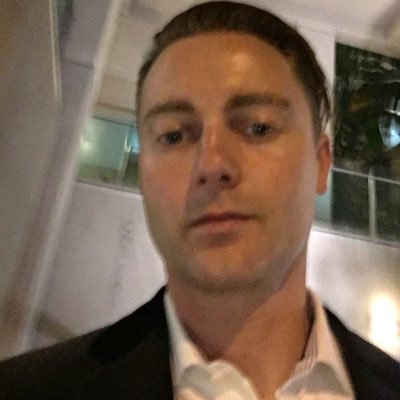 Finance / tech bro who should have gone to art school