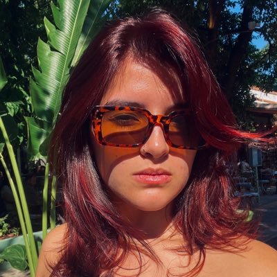 Ex nadadora, estudiante de psicología, ansiosa de profesión. Mamá de dos michis y dos perritos