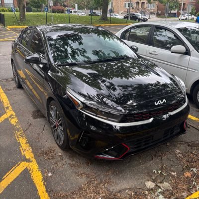 Glodykabasele's profile picture. self conscious.Jiggy.