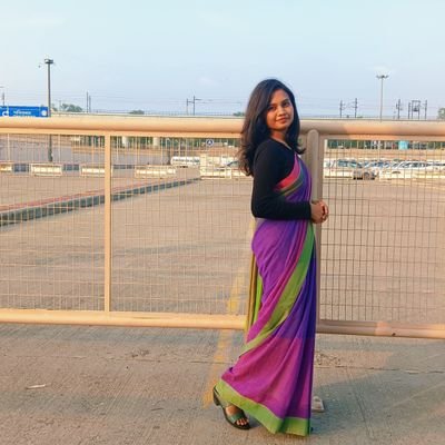 S_at_ease's profile picture. hakunamatata💙🌙