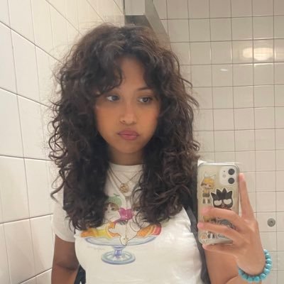 thisisnotdeidre's profile picture. talking a lot saying nothing 🌧️🌧️