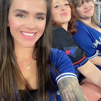 jasutisadrianna's profile picture. 