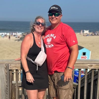 EddieCollins34's profile picture. Olivet "lifer" by choice with no regrets. #SmallTownPride   $CousinEddie88