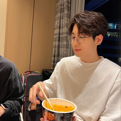 julsy_cakes's profile picture. ᯓ★ caratgene