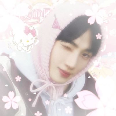 nyuidea's profile picture. I serve bees for living 1.18.20 ♡