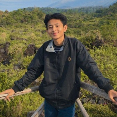Keberanian adalah langkah pertama menuju puncak impian yang besar. #F4F #FollowMe #FollowforFollow #𝐅𝟒𝐅𝐁% #𝐅𝟒𝐅𝐁%