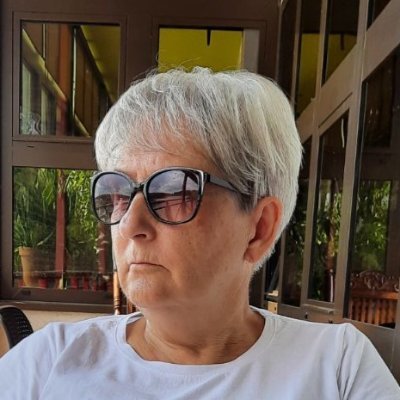 GrazkaDom's profile picture. "Pani od polaka" na zasłużonej emeryturze. Mama i babcia. Demokratka.