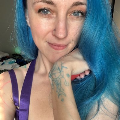 Your friendly neighborhood neurodivergent independent smut producer. Creampie aficionado 🌽⭐️ - Pornhub Discord Model of the Month April 2023