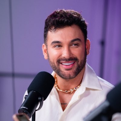 Actor/TvHost YouTuber/https://t.co/OWuK50H60A 📸IG: @Mauricio_Mejia