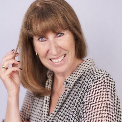 A family mediator passionate about taking the sting out of resolving family disputes