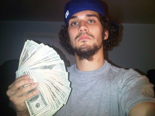 RoyceIturriaga's profile picture. 