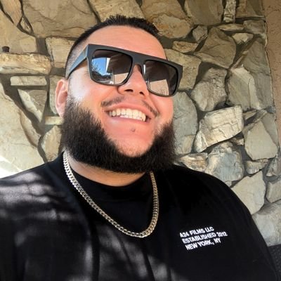 jolly_jr92's profile picture. Hip-Hop Enthusiast. Movie buff.
🇲🇽🇺🇲