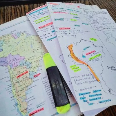 Student 📚🖊️🎓

All this is not for someone to read but to be stored somewhere....✍️