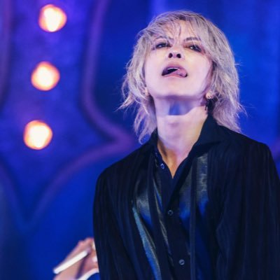 LIVE HOUSE 小田原姿麗人STAFF / OUR CREW / 音楽が好き / 照明やってます /ネイリストもやってます MMXX L'30