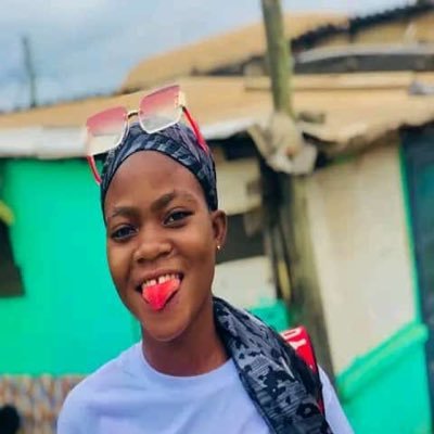 zee_berry2222's profile picture. 